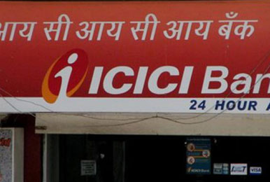 ICICI बैंक के इस कदम से हजारों लोग बेरोजगार, HDFC ने किया ये