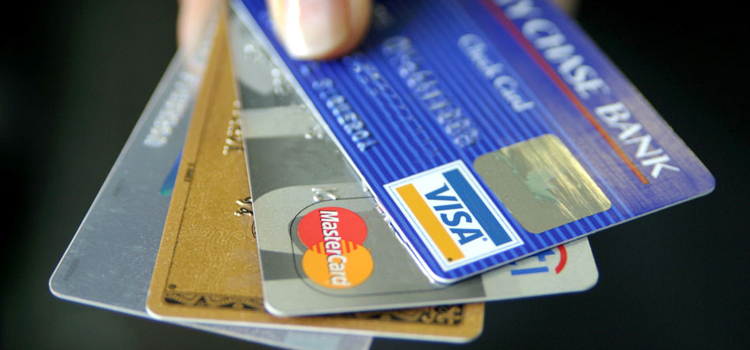ATM कार्ड से जुड़ी ये जानकारी नहीं जानते होंगे आप, होता है 10 लाख का फायदा